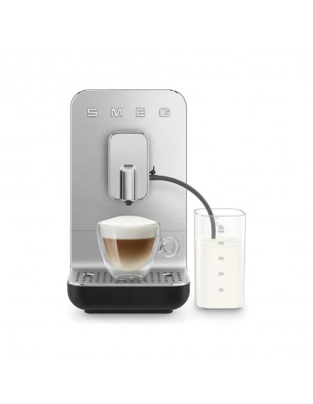 Cafetera Superautomática - Smeg...