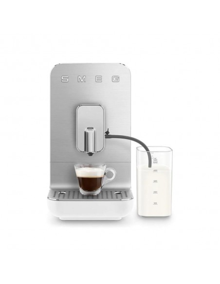 Cafetera Superautomática - Smeg...